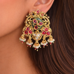 Exquisite Aradhya Kundan Jhumka earrings
